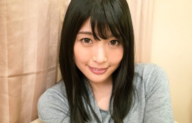 こんなに可愛い同僚社員とエッチできるなんてうらやましい。きっと全員の視線あつめてるマドンナ的な存在の子だと思う。