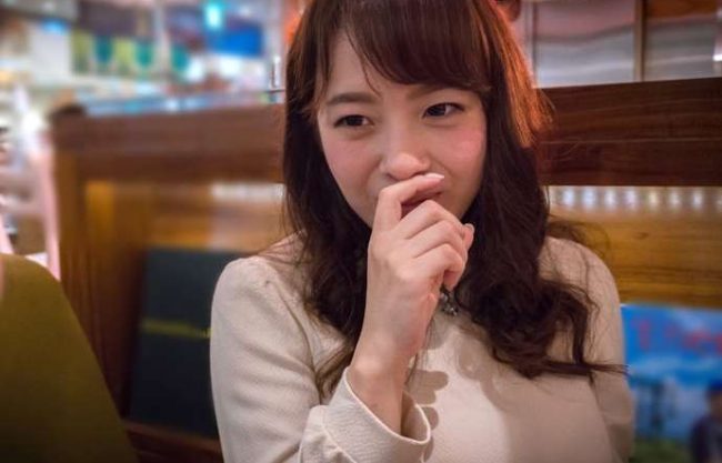 声掛けしてみたらとっても可愛い人妻。脱がしてみたらあまりの爆乳にびっくり！感度も抜群でしたww