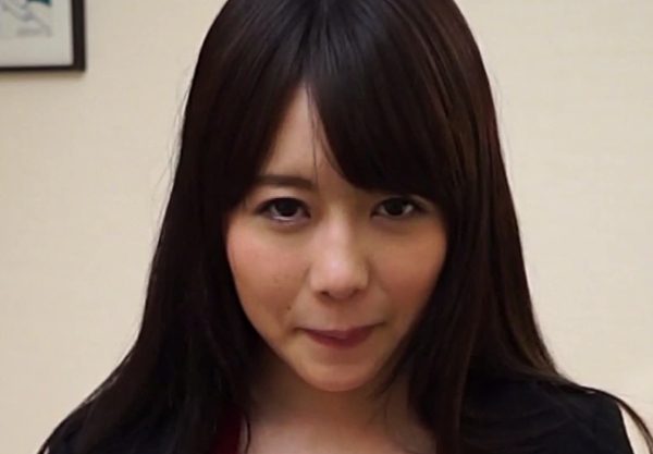 さすが新宿だけあってこれほどの美人人妻をゲットできました。しかも巨乳でエッチ大好きと好条件が揃いました！