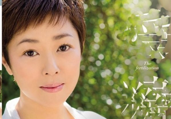 えっ！あの「小松千春」なの？と思わず2度見。さすが芸能人だけあって演技力は本物。説明不要、必見です！