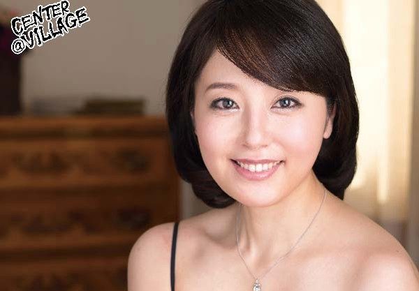 夫婦喧嘩をして家を飛び出したとなりの奥様を、かねてから狙っていたので相談にのってその弱みにつけこんで、やってしまったww