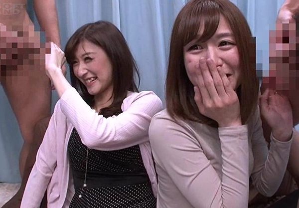 アンケートとママ友に声掛け。デカチン見せて「やだおっきい♡」フェラ抜きさせて、手マンして潮吹きさせちゃいました！